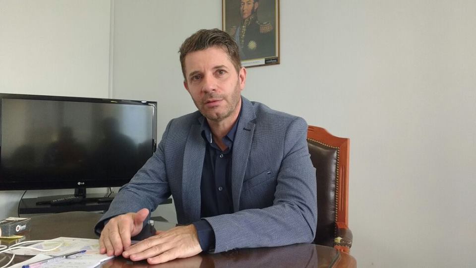 Leonardo Gorbacz: “las juventudes sufren este clima violento y negativo y de violencia en el  discurso de los adultos sobre el futuro del país”