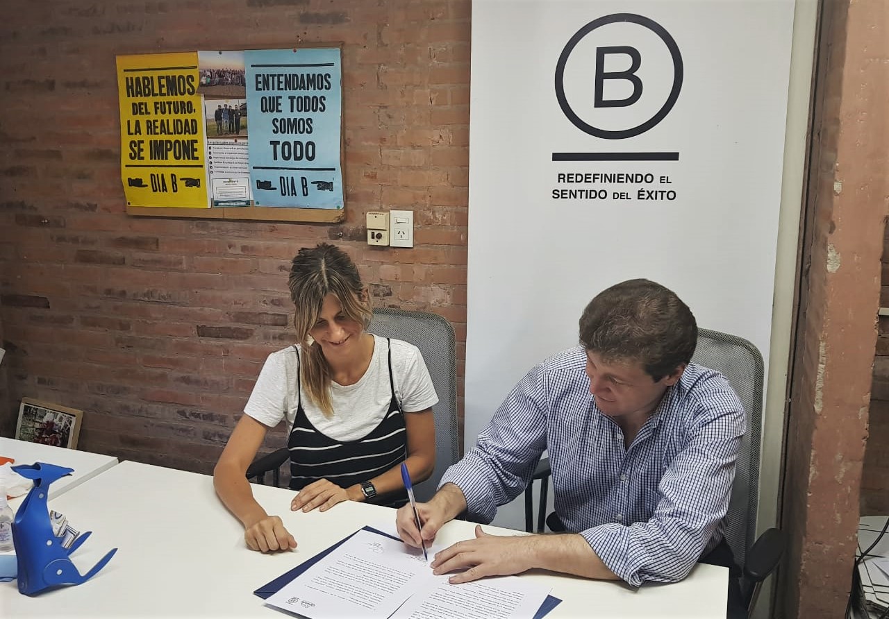 Melella firmó un convenio para el desarrollo de empresas con triple impacto