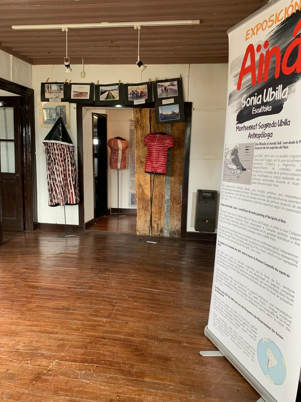 Llega a Tolhuin la exposición «AÏNÁ: una mirada al mundo Selk´nam»