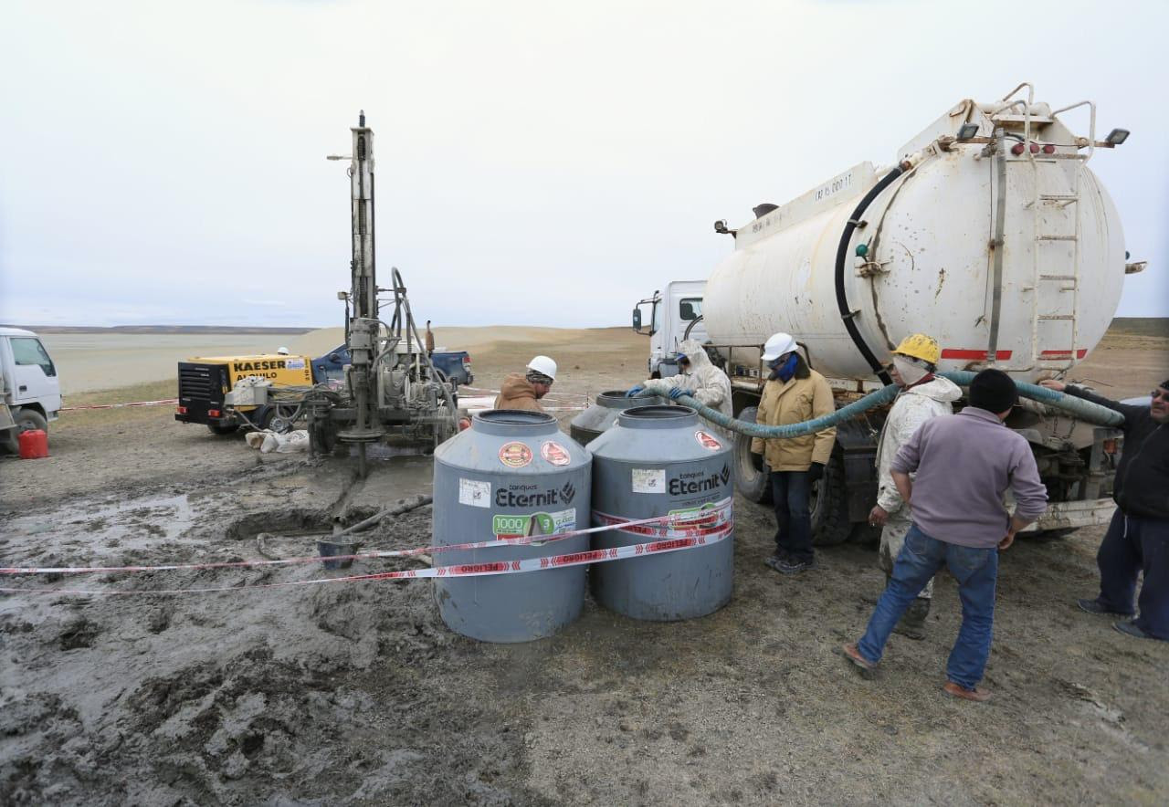 Gobierno continúa con los trabajos de perforación en la zona de las lagunas