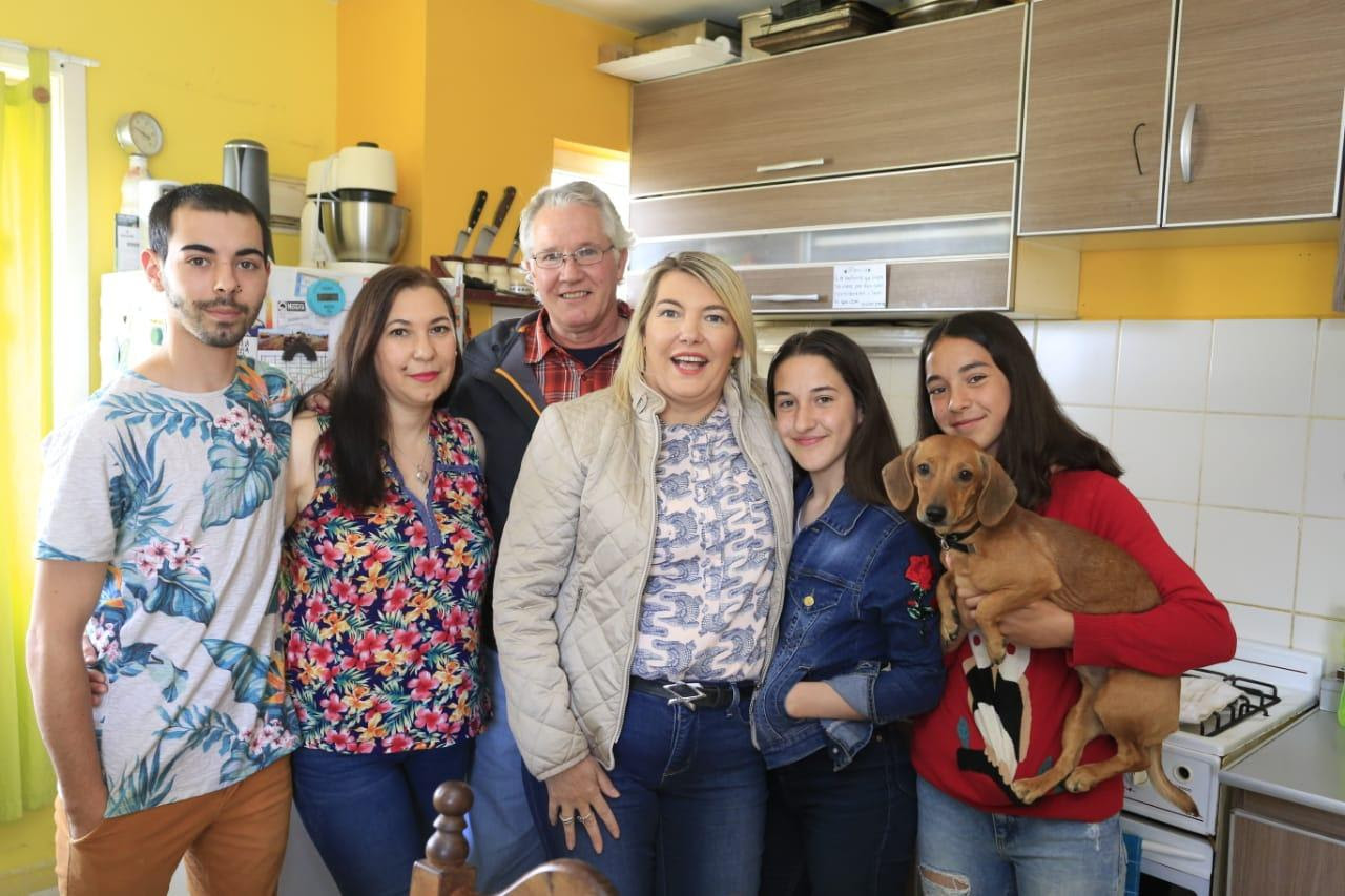 Bertone recorrió los avances de la obra de pavimentación del barrio «Malvinas Argentinas»