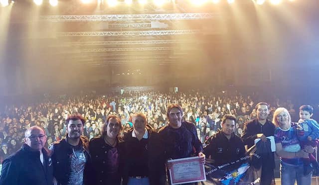 Peña por Malvinas: «Poder homenajear a los héroes con nuestro canto es un privilegio» dijo Alvaro Teruel de Los Nocheros