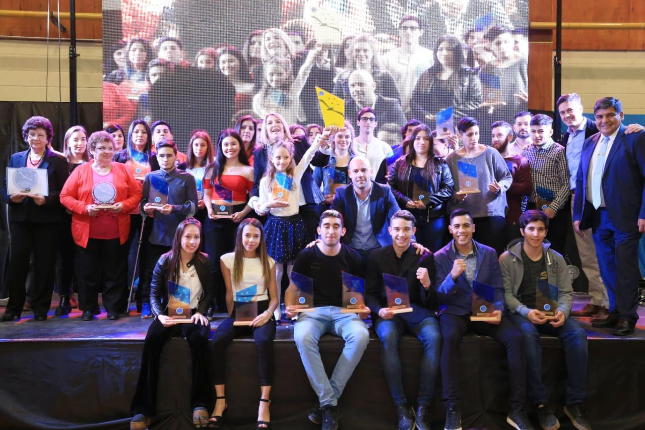 Premios Albatros 2019: “El deporte nos une” aseguró Bertone