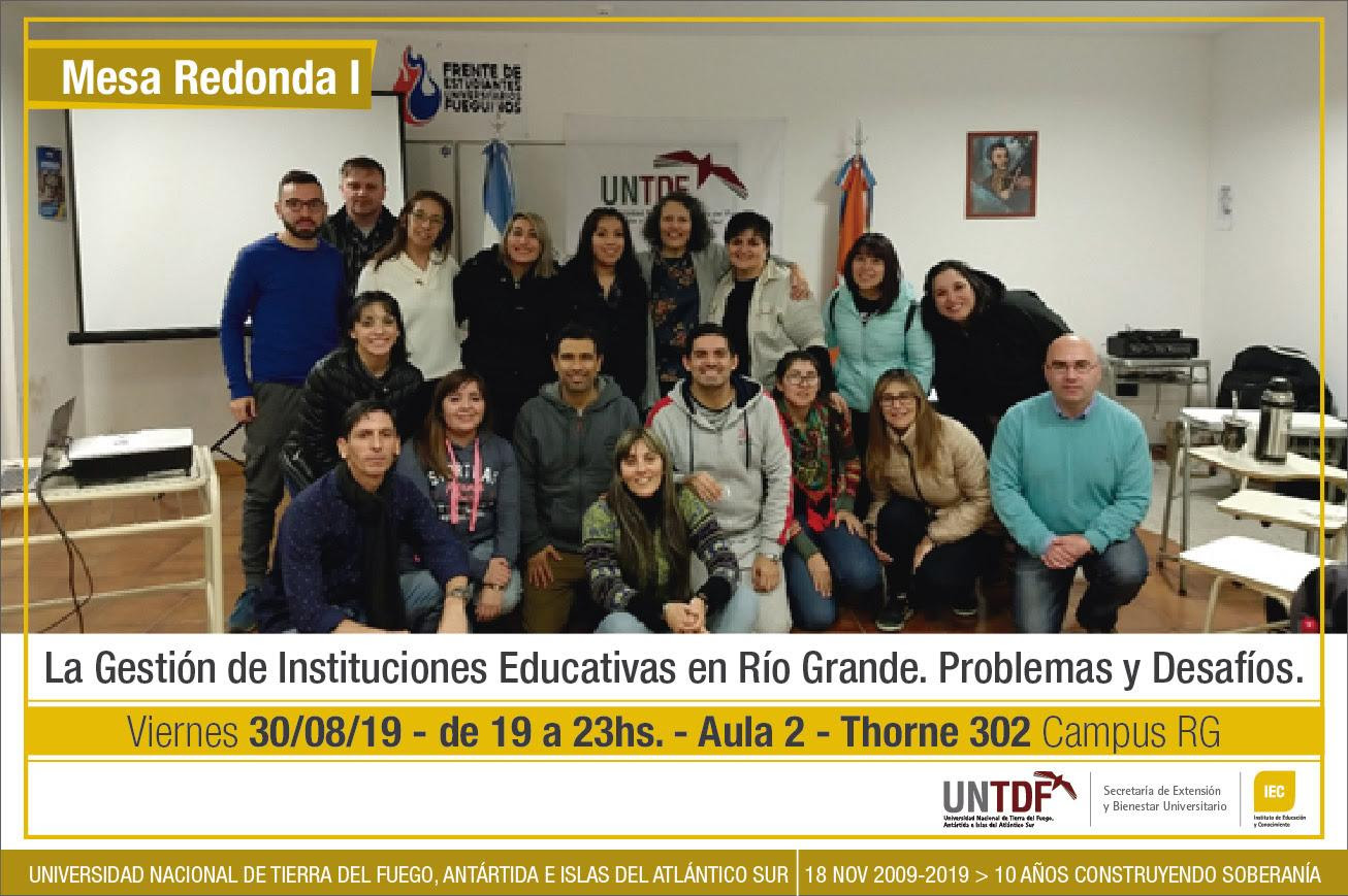 Mesa redonda sobre la gestión de instituciones educativas de Río Grande