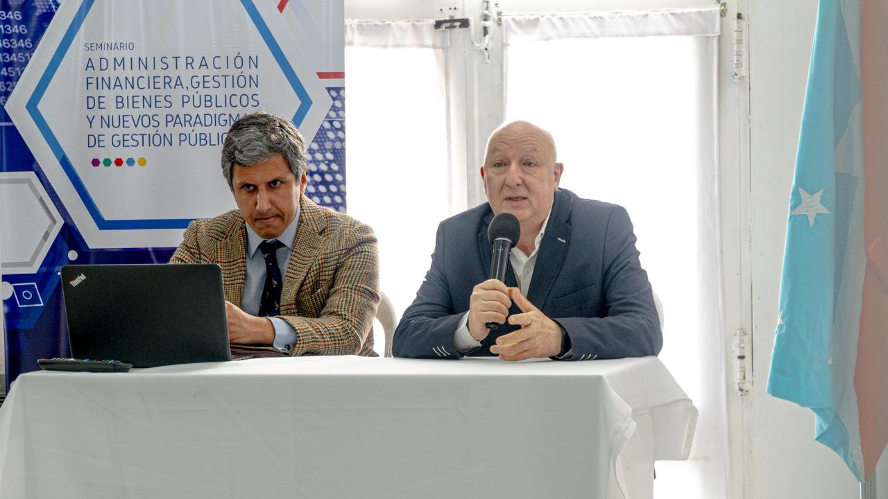 Se realizó un seminario de administración financiera, gestión de bienes públicos y nuevos paradigmas de gestión pública