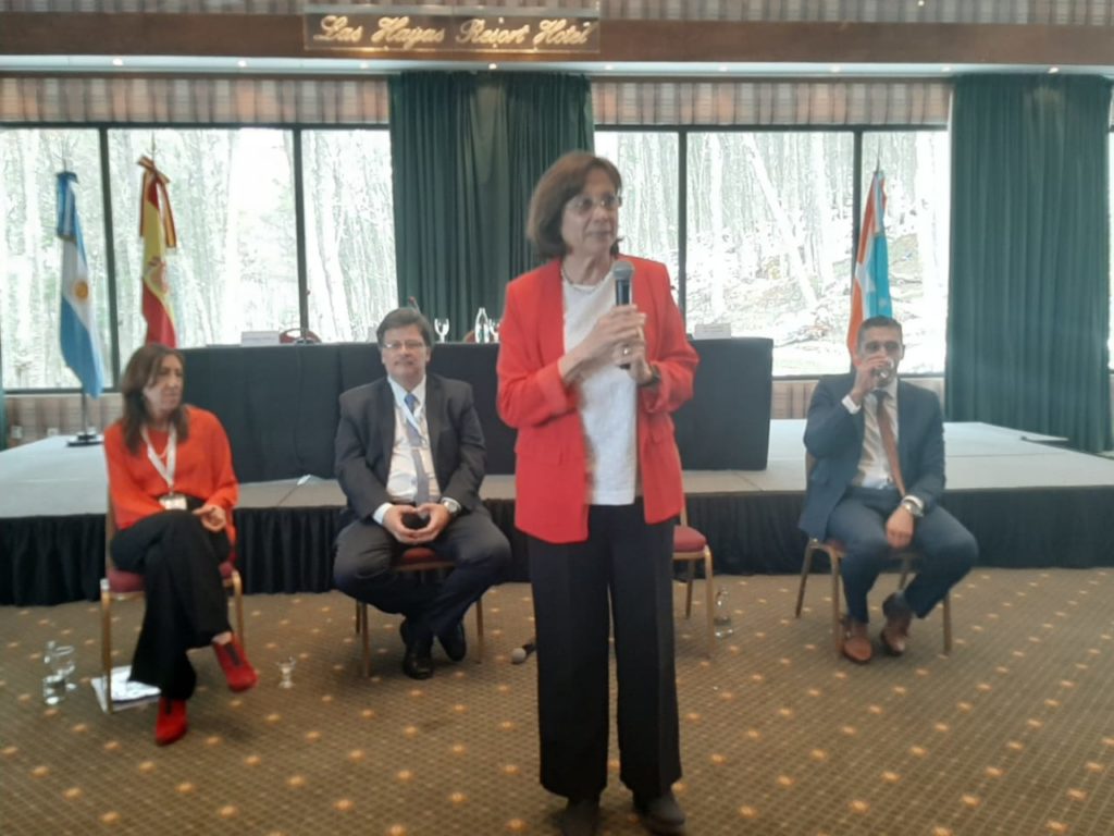 La jueza del STJ María del Carmen Battaini expuso en panel “Justicia, Administraciones Públicas y Ciudadanía”