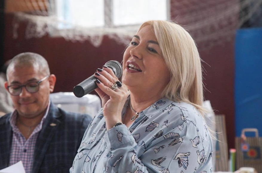 Bertone festejó el Día de la Madre junto a más de mil mujeres de Ushuaia