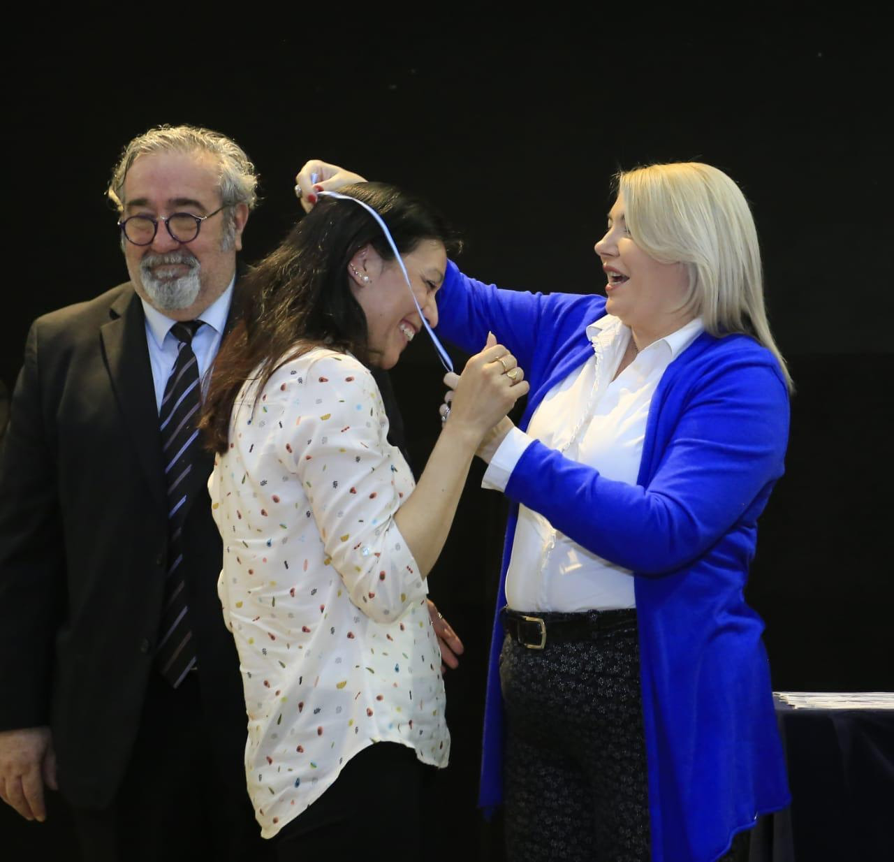 Bertone participó de la ceremonia de graduados de las tecnicaturas superiores del CENT 35