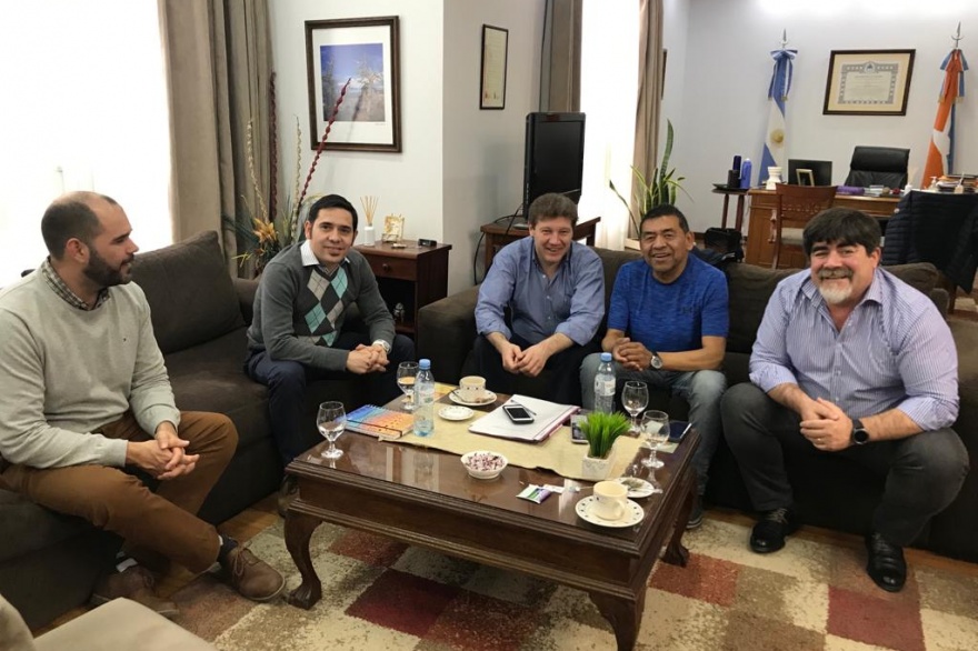 La Dirigencia de Petroleros privados se reunió con Melella