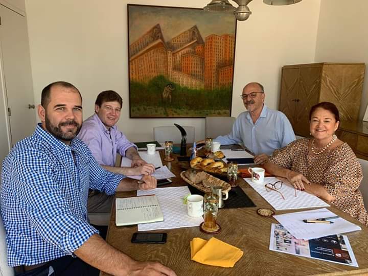 El Gobernador electo Gustavo Melella tuvo una jornada de trabajo junto a Carlos Tomada y Alicia Castro