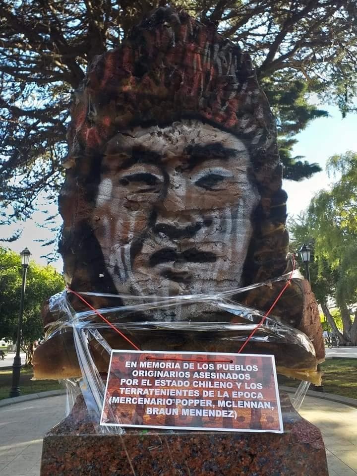 Ajusticiado por la historia: En Chile quitaron el busto del genocida Méndendez para colocar uno  Selk´ Nam