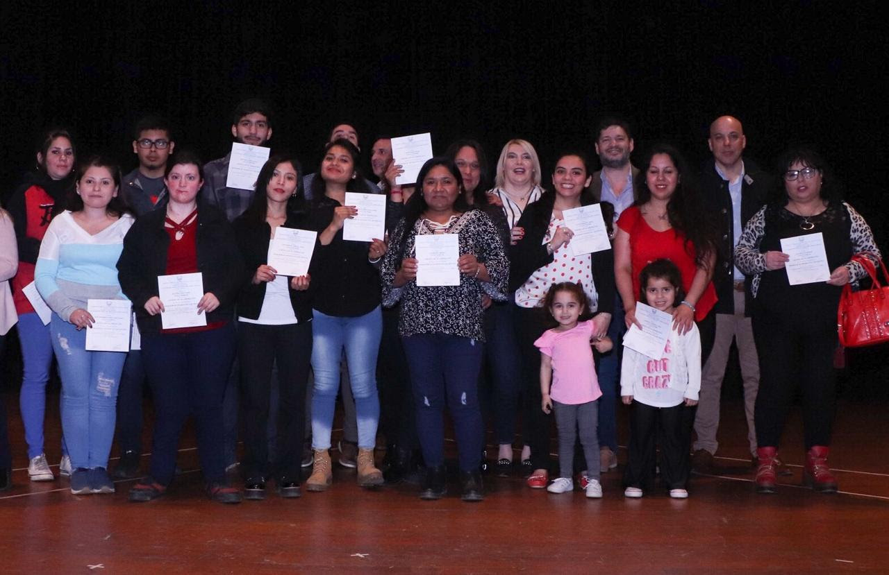 Más de 300 alumnos recibieron su certificado de egreso del Centro de Formación Laboral de Ushuaia