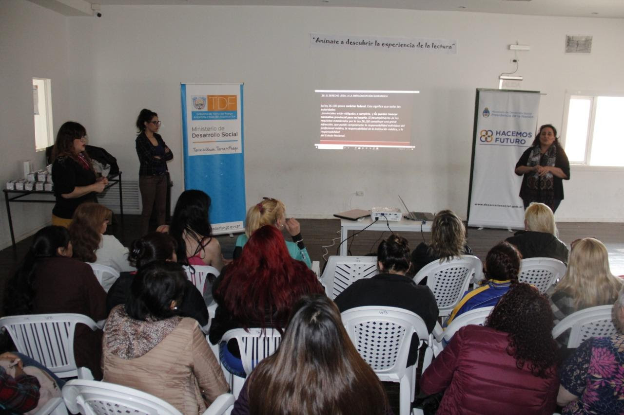 Se brindó una charla sobre Salud Sexual y Reproductiva para mujeres del programa “Hacemos Futuro”