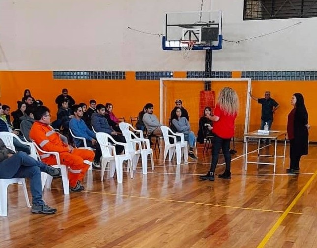 El Municipio de Río Grande instruye en desinfección de manos y ambientes a trabajadores municipales