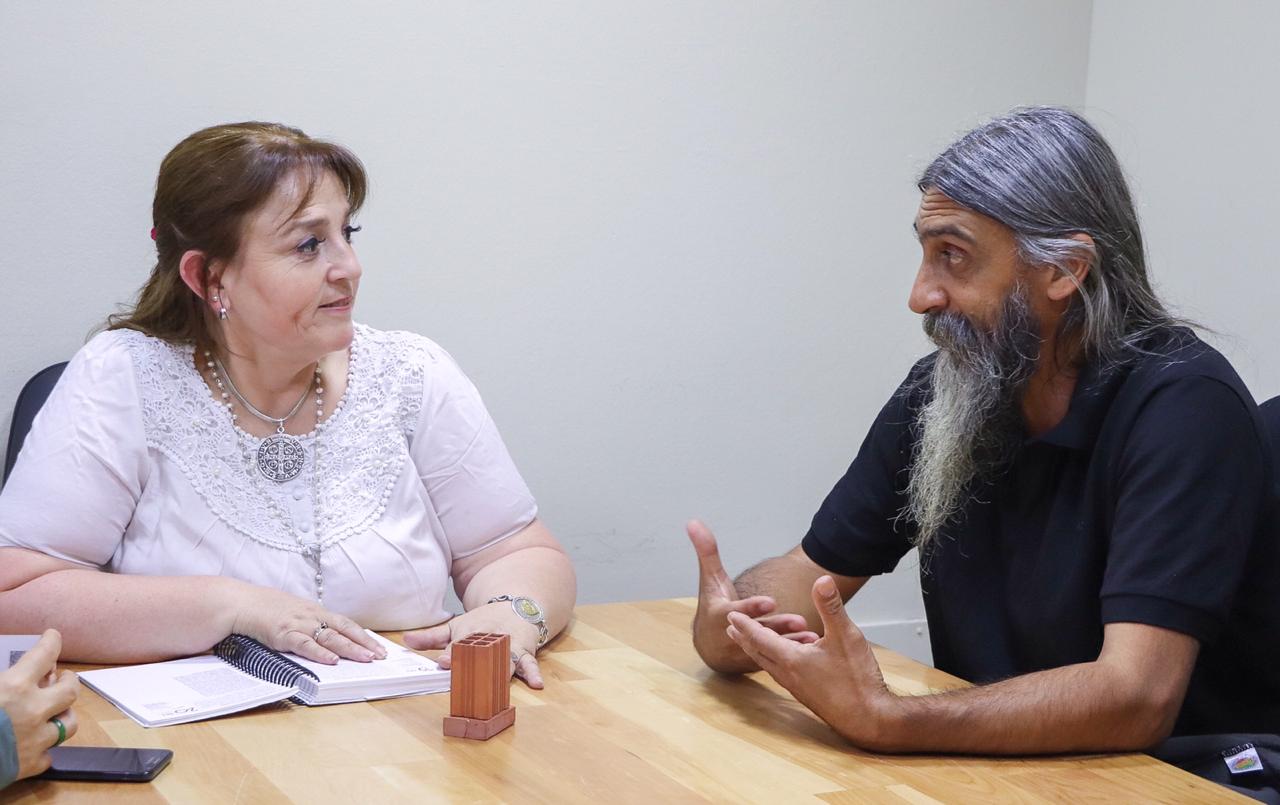 Gabriela Castillo se reunió con integrantes de la FENAT