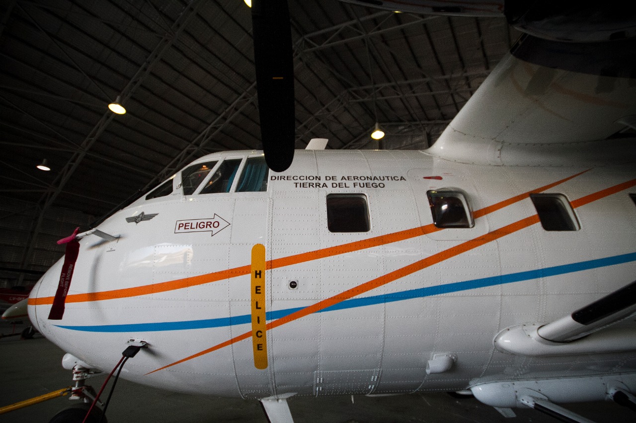 Gobierno pone en operación el avión Arava para el traslado de cargas sanitarias