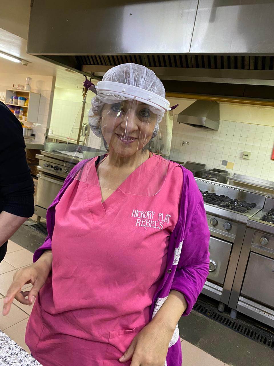 La cooperativa Eléctrica donó protectores faciales al HRRG