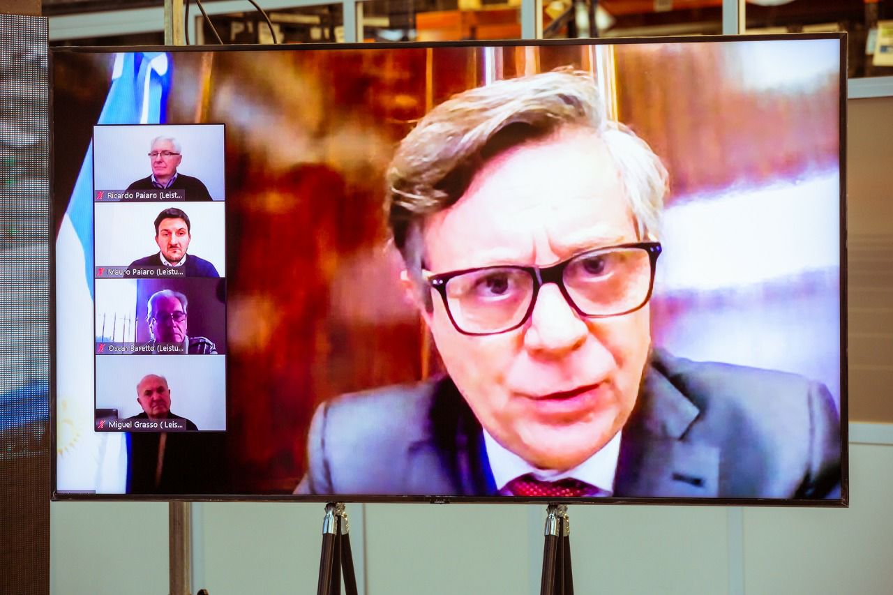 Schale celebró la primera entrega de de respiradores de MIRGOR