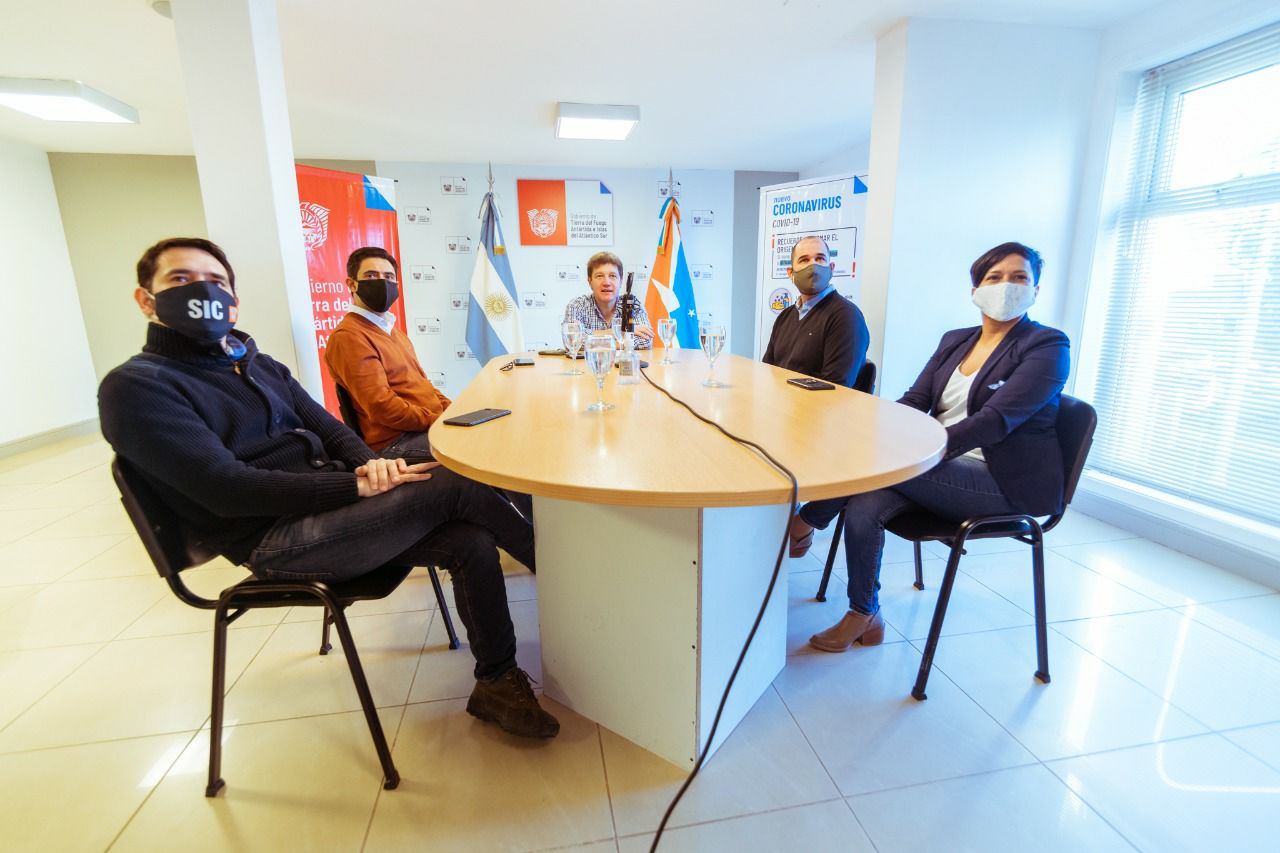 Melella anunció que se comenzará a pagar al sector estatal provincial el aumento acordado en paritarias