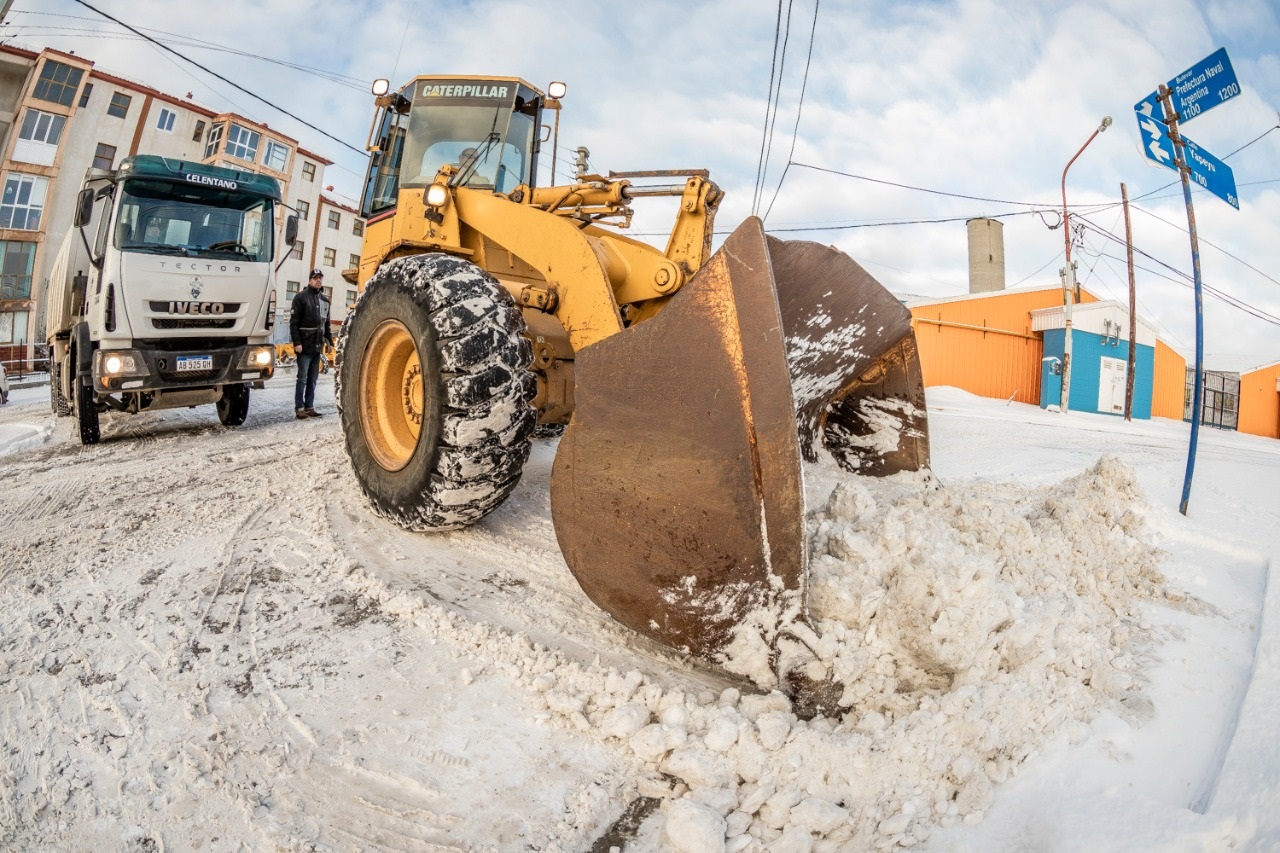 Perez destacó la tarea de los trabajadores municipales en un operativo histórico
