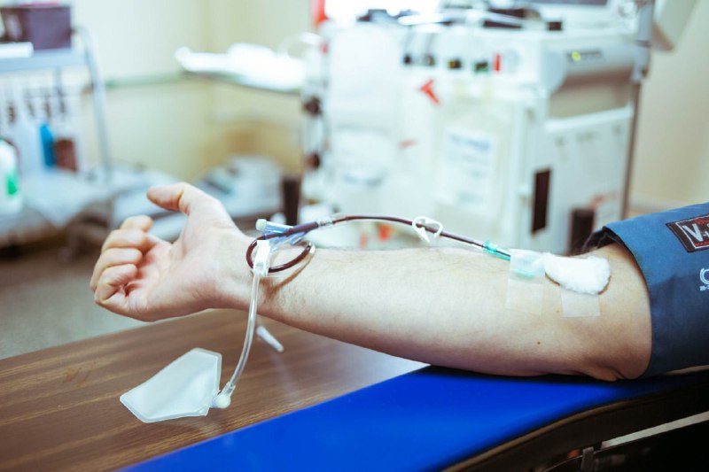 Plasma convaleciente: » Un donante puede ayudar a tres personas»