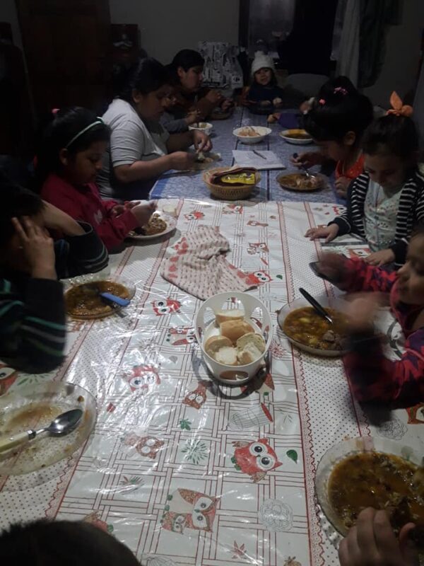 El comedor Esperanza Fueguina pide la solidaridad de los vecinos para realizar una comida especial en su segundo aniversario