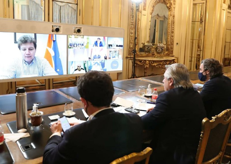 «Unidos vamos a salir adelante»