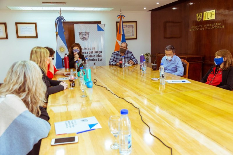 Encuentro entre Gobierno, Municipio y Salud de Nación con el sector turístico de TDF