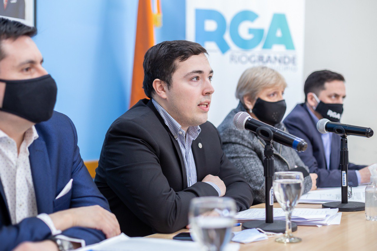 Ferro: “Mejorar servicios, articular con los vecinos y transformar tecnológicamente la Ciudad, son ejes de esta Gestión”