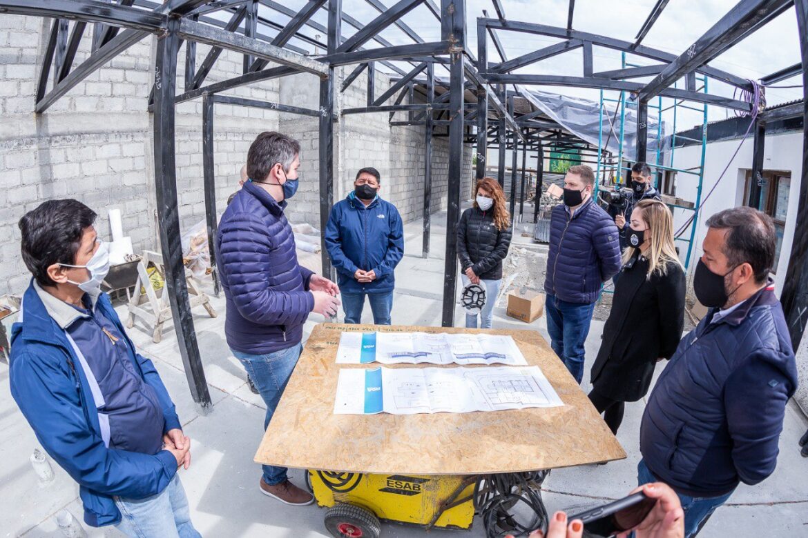 El Intendente Perez recorrió la ampliación del Centro de Salud n° 2 junto a concejales