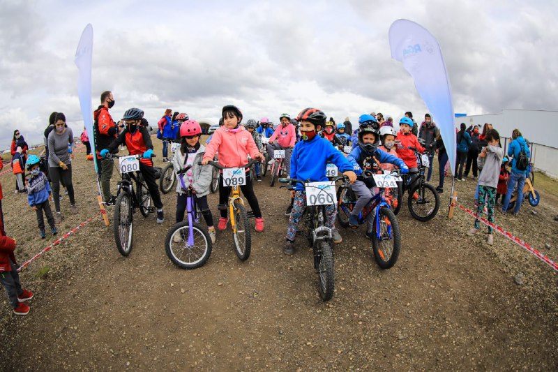 MÁS DE 170 NIÑOS Y NIÑAS PARTICIPARON DE LA GRAN RODADA INFANTIL URBANA
