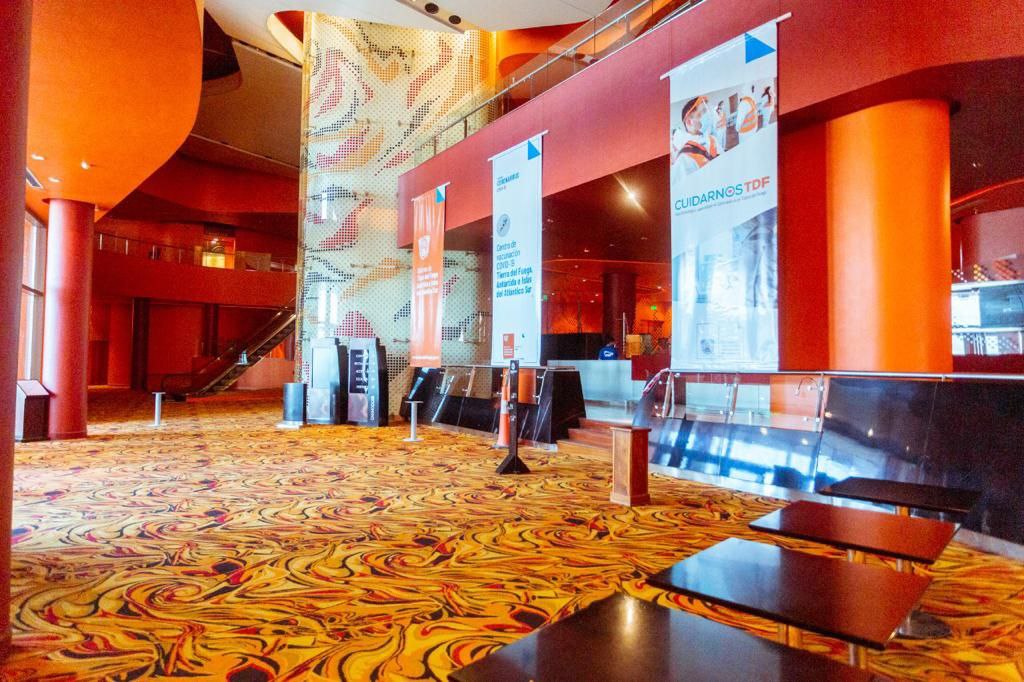 El ex Casino Club de Ushuaia, funcionará como centro vacunatorio contra Covid-19 a partir del próximo lunes.