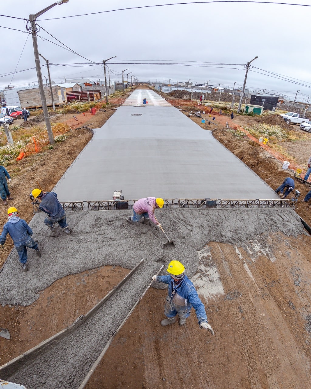 AVANZA LA OBRA DE PAVIMENTACIÓN EN LA CALLE SANTÍSIMA TRINIDAD
