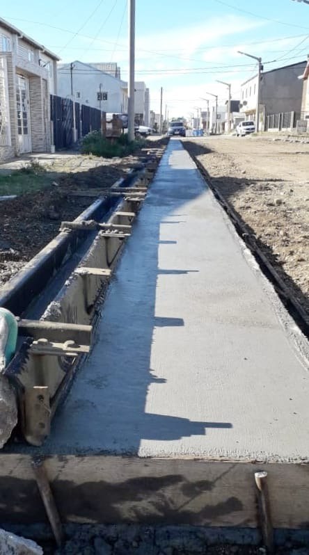 El Municipio avanza en obras de infraestructuras urbanas en Bº CGT