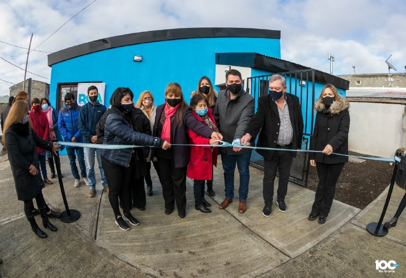 Martín Perez inauguró el SUM del barrio Barrio Bishop junto a los vecinos
