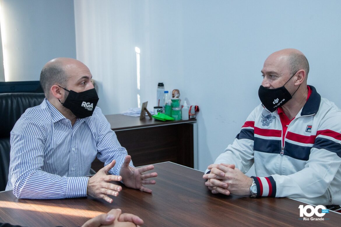 Estudiantes de Danzas del Polivalente de Arte tendrán clases en edificios municipales