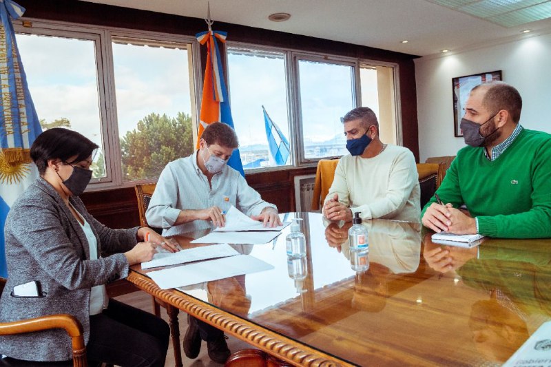 Titularización de más de 500 docentes de la Provincia