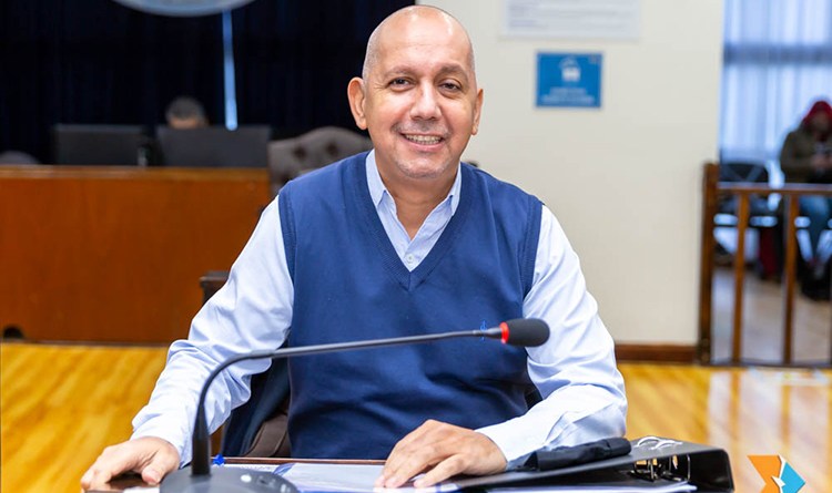 Pablo Villegas respalda a los bancarios