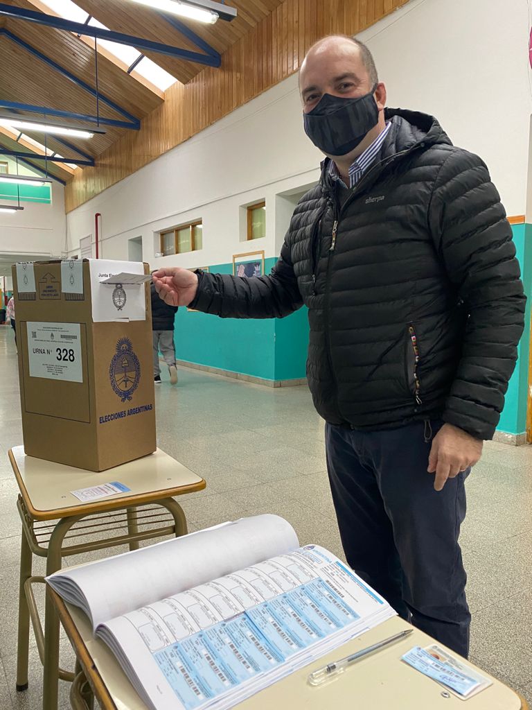 “Con las elecciones de hoy se va a resolver un modelo de país”