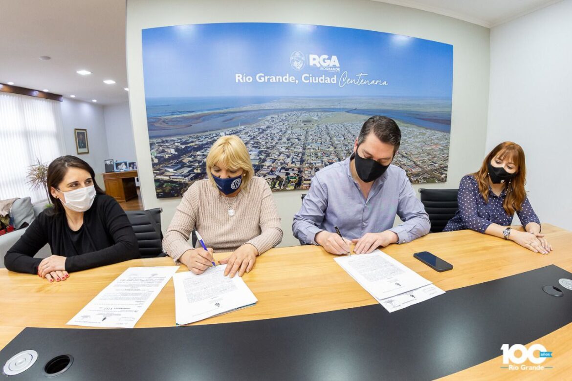 Reconocimiento histórico a trabajadores de la sanidad Municipal
