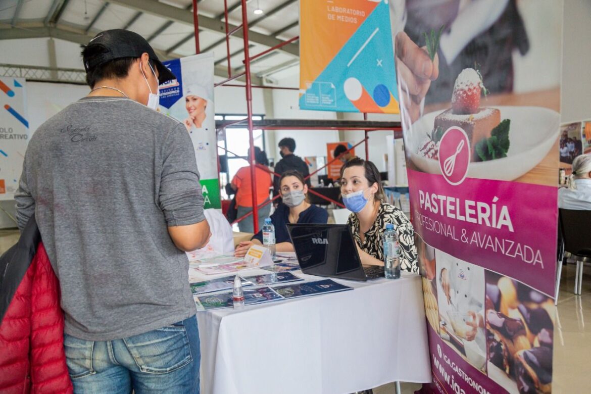 Exitosa nueva edición expo careras y oficios en toda la provincia
