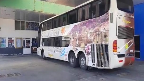 Caso positivo de Covid-19 en colectivo de larga distancia: El pasajero había sido testeado ates del viaje con resultado negativo