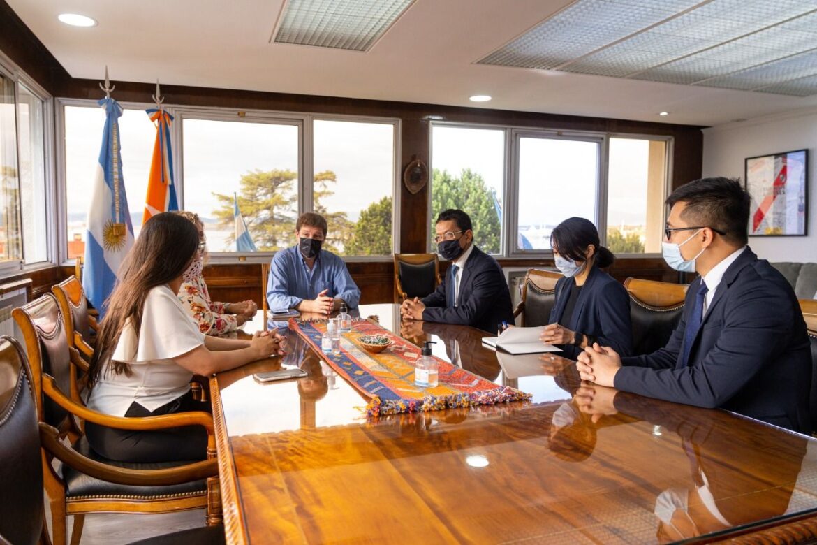 Melella, recibió al Embajador Plenipotenciario de Vietnam Duong Quoc Thanh