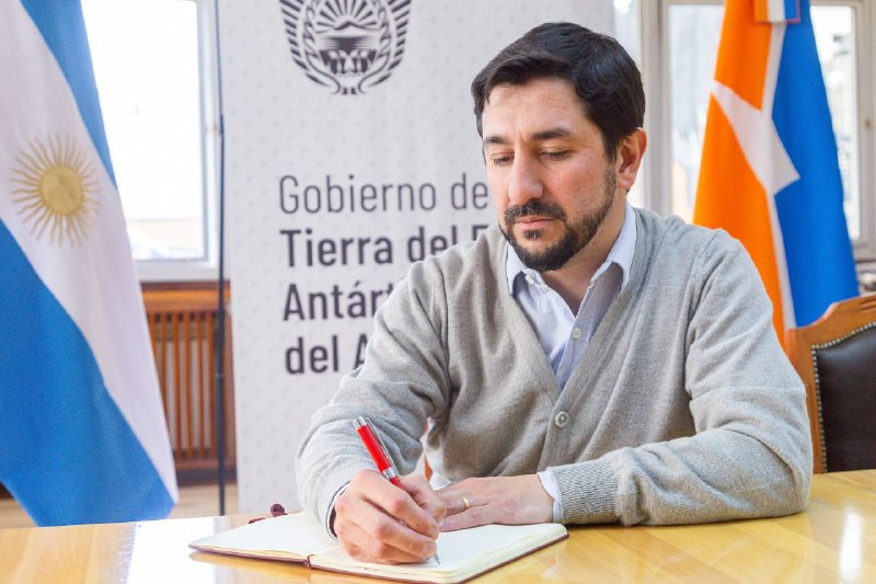 El Gobierno emitirá letras por 3 mil millones de pesos para pagar deuda flotante y con OSEF