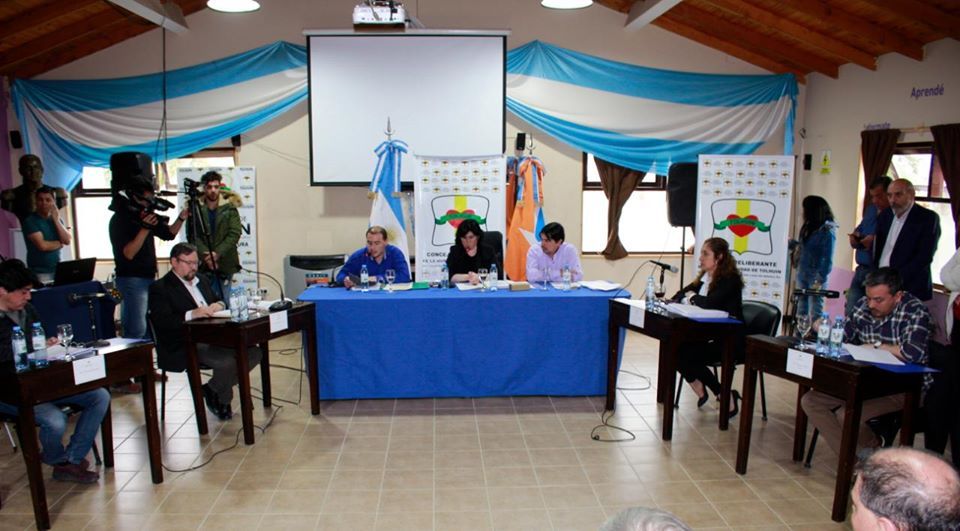 Insólito: A seis meses de haber iniciado el año, Concejales de Tolhuin Convocaron a comisión para tratar el presupuesto 2022