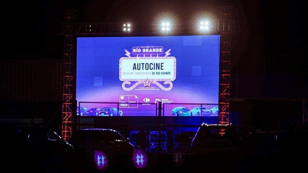 Vuelve el autocine a Tierra del Fuego”