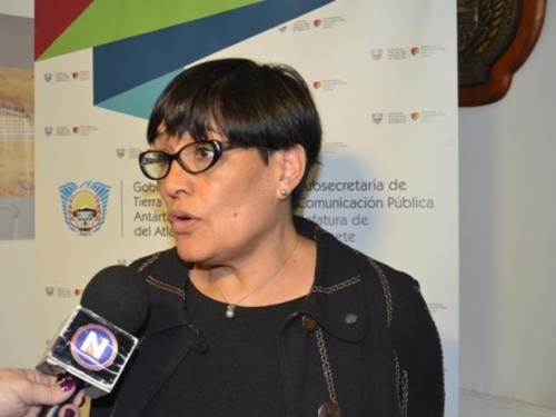 Greve se habría comprometido a sancionar la paridad de género antes de fin de año