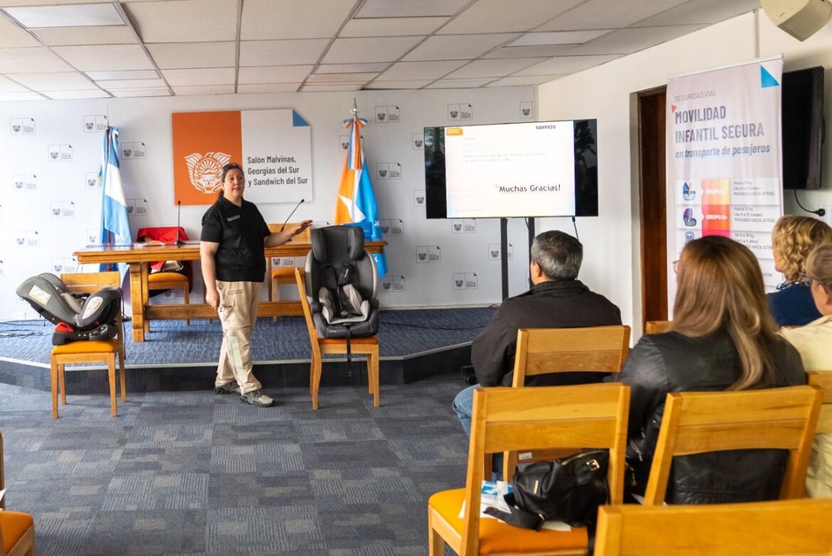 Charla sobre sistema de retención infantil