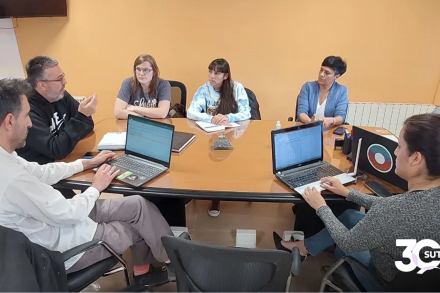 El Gremio docente analiza  si acepta el 41% de aumento más refuerzo de $15 mil ofrecido por Gobierno