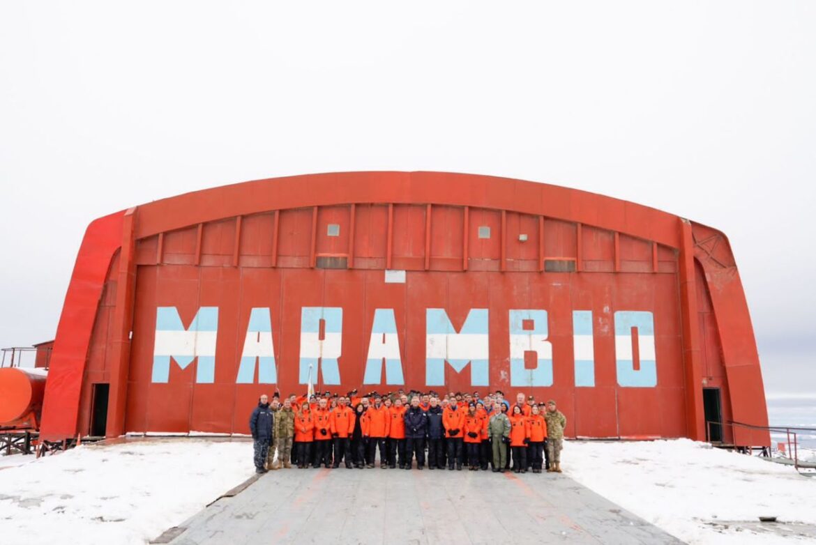 «Antártida es parte indivisible de nuestra identidad como argentinos y argentinas y parte importante de nuestra provincia»